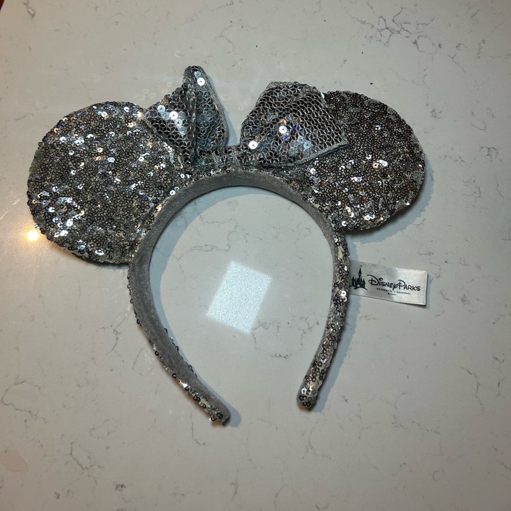 Minnie Silver ears 🩶